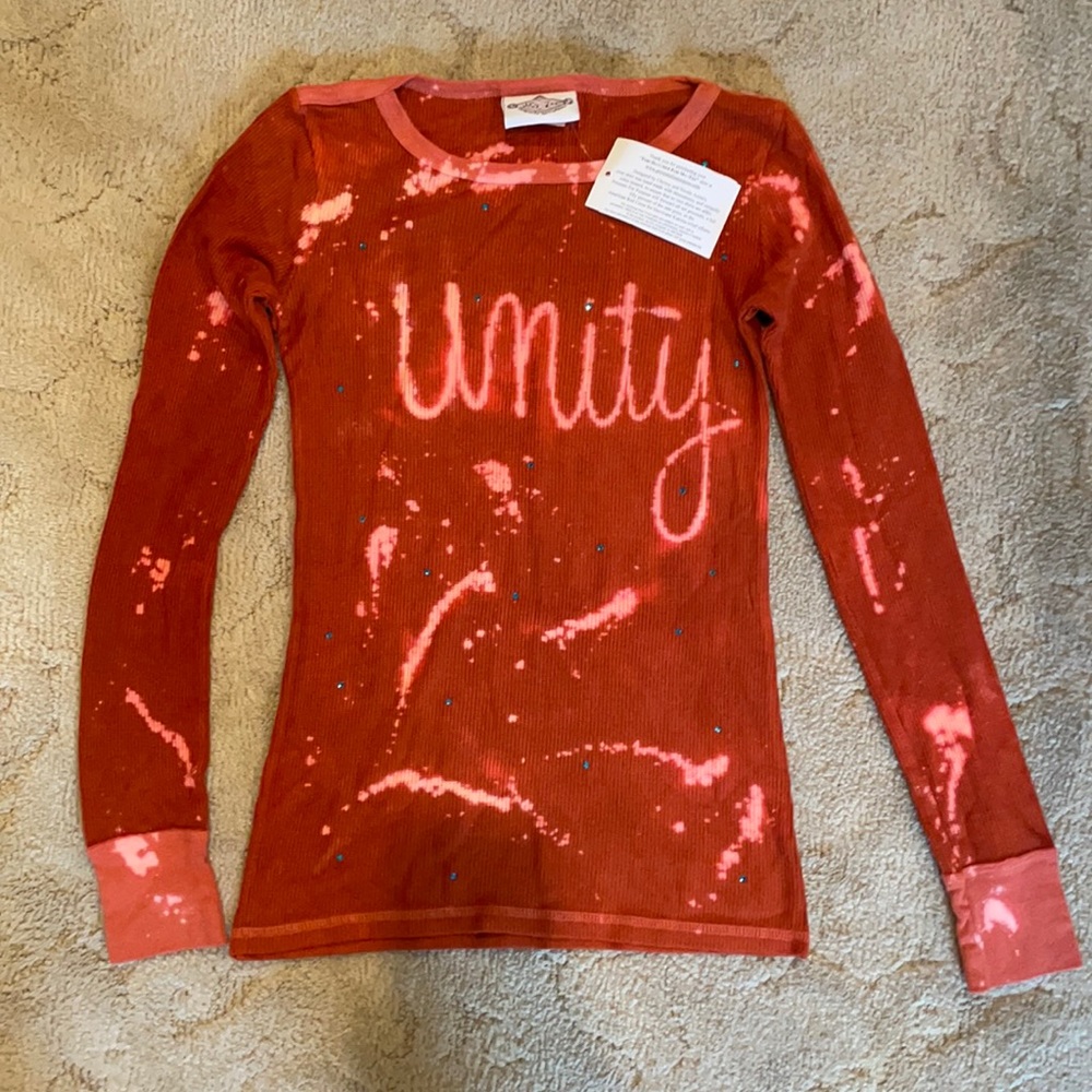 NWT-Women’s Unity long sleeve thermal shirt. Small